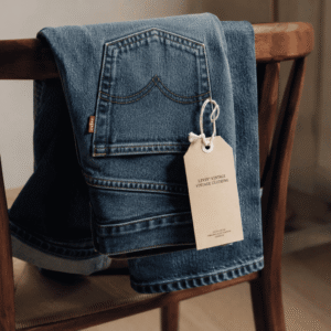Porque uma calça para uma jovem é mais de 300 reais